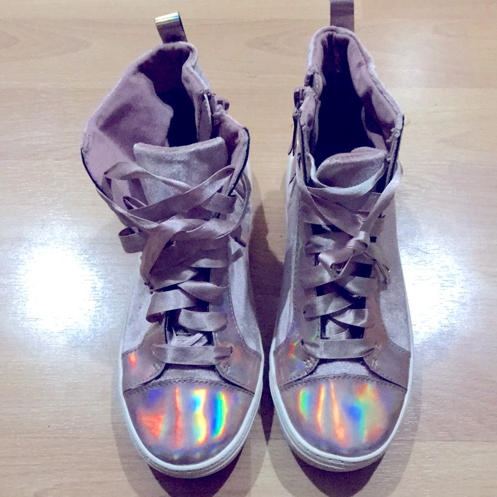 Girls Justice Sneakers 👟